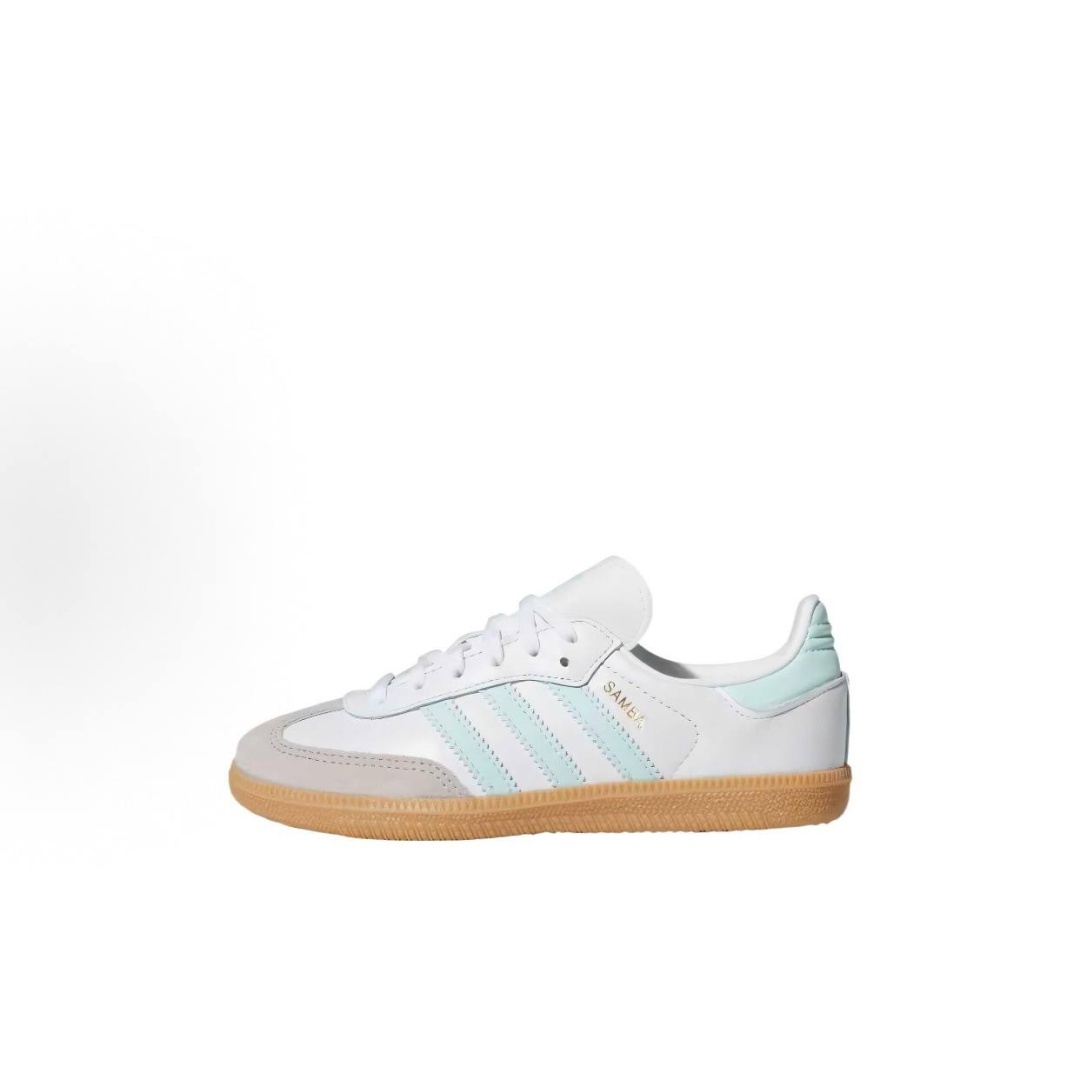  Adidas