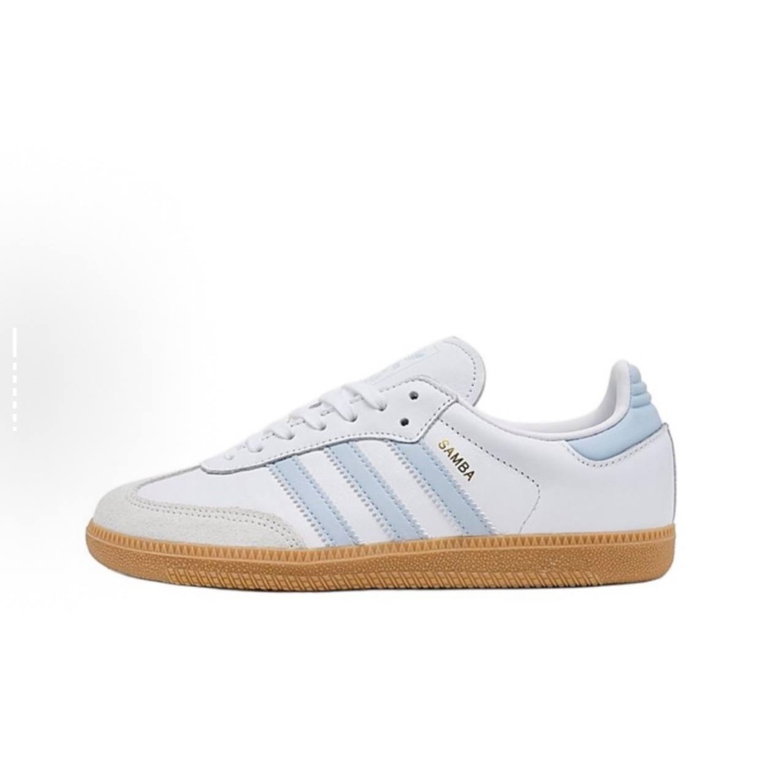  Adidas